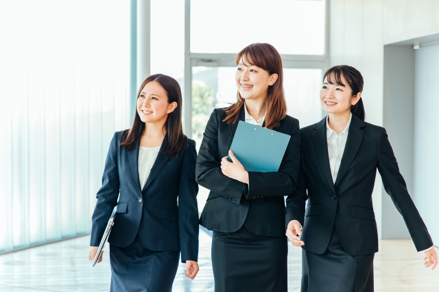 弁護士になるには費用はいくら必要？社会人ルート別総額と元受験生が感じた現実